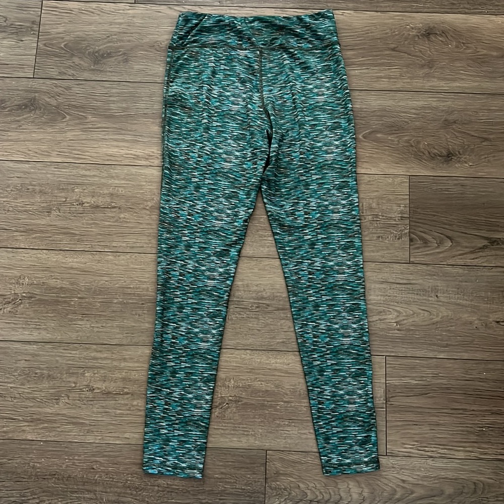 N.Y.L. Women’s High Rise Green Workout Leggings Size M - Picture 9 of 10
